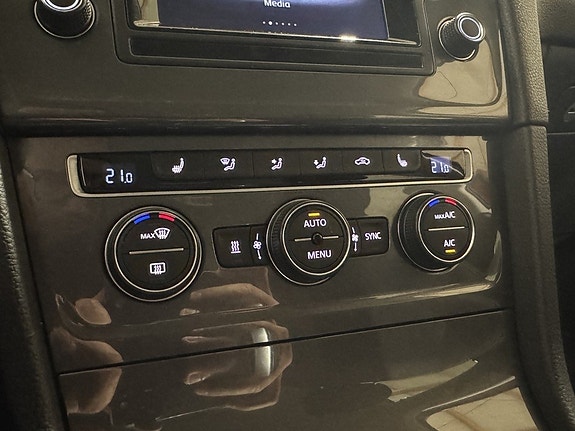 Volkswagen Golf Alltrack 19 of 30