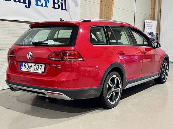 Volkswagen Golf Alltrack 3 of 30
