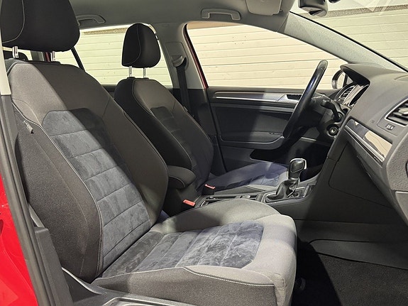 Volkswagen Golf Alltrack 8 of 30