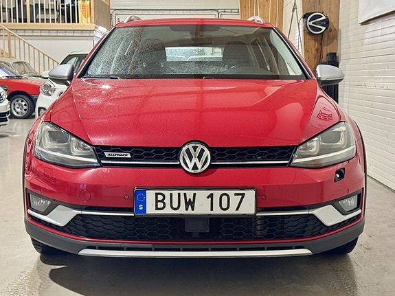 Volkswagen Golf Alltrack 6 of 30