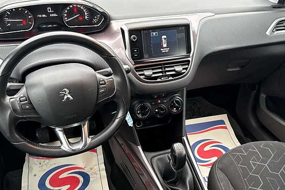 Peugeot 2008 6 of 9