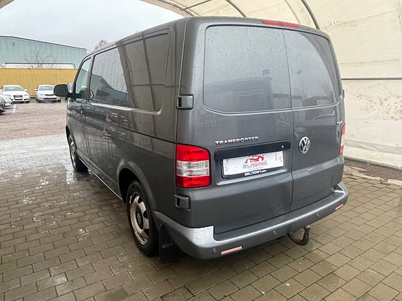 Volkswagen Transporter 2 of 5