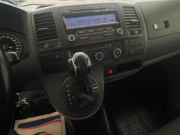 Volkswagen Transporter 12 of 19