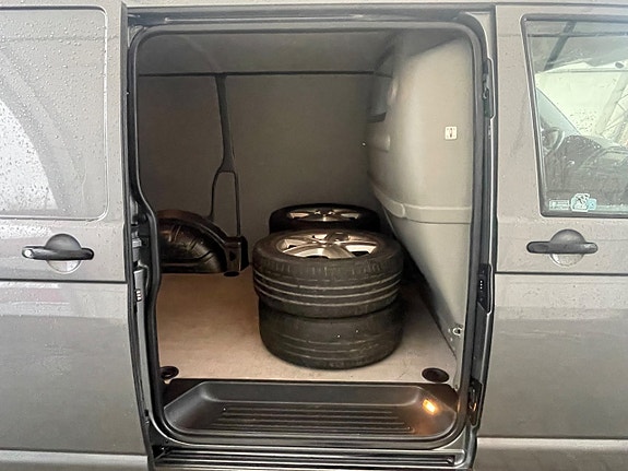 Volkswagen Transporter 7 of 19