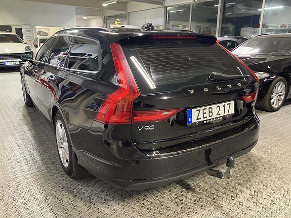 Volvo V90 4 of 5