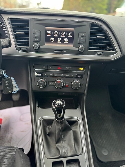 Seat Leon 9 of 14
