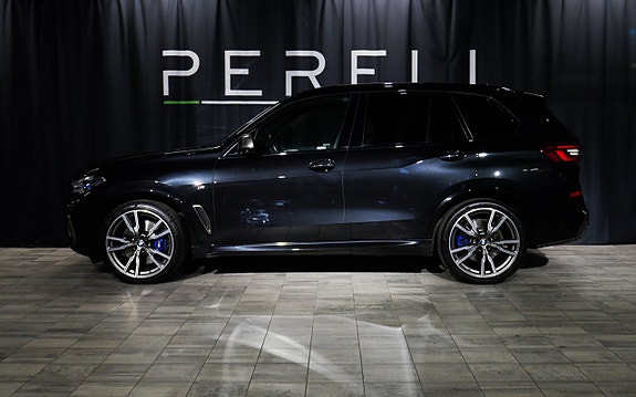 BMW X5 2 of 5