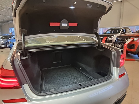 BMW 740d 5 of 5