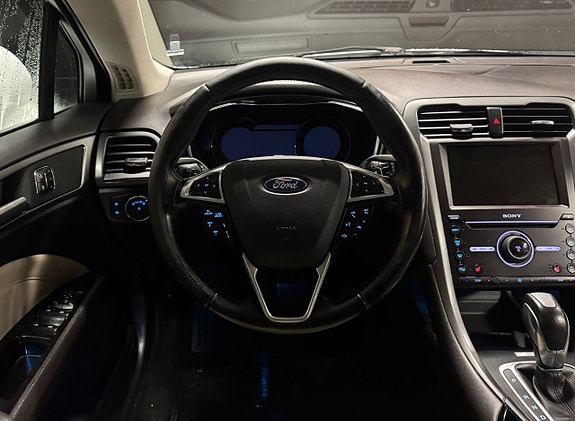 Ford Mondeo 18 of 24
