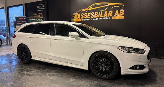 Ford Mondeo 12 of 24