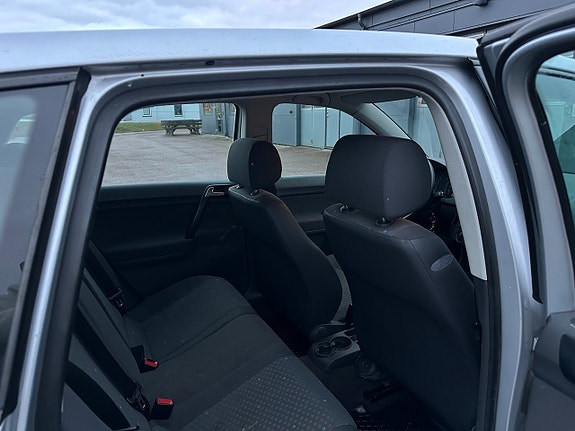 Volkswagen Polo 19 of 19