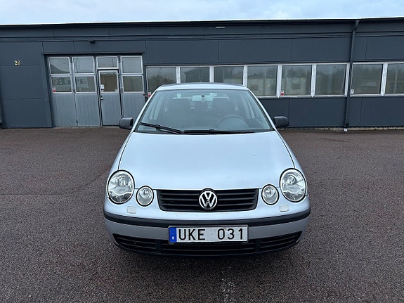 Volkswagen Polo 2 of 5