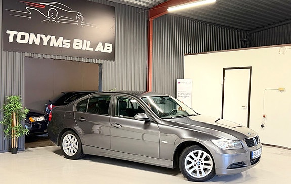 BMW 320 7 of 17