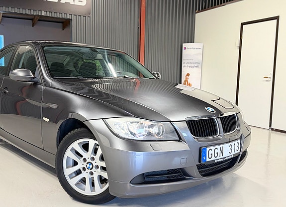 BMW 320 8 of 17
