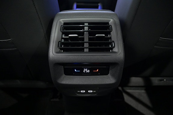 Volkswagen Tiguan 26 of 28