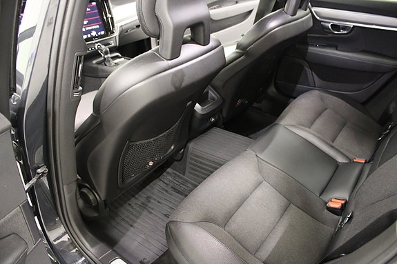 Volvo V90 15 of 26
