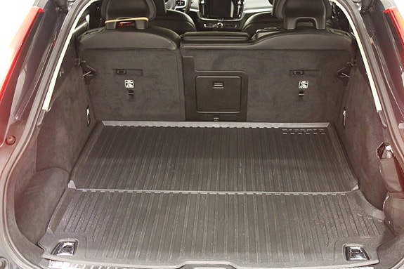 Volvo V90 21 of 26