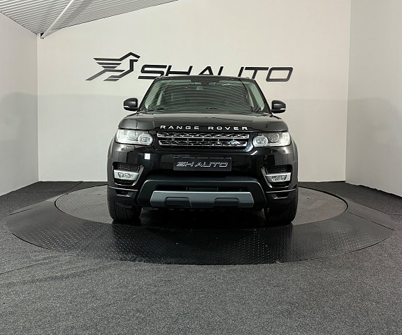 Land Rover Range Rover Sport 3 of 5