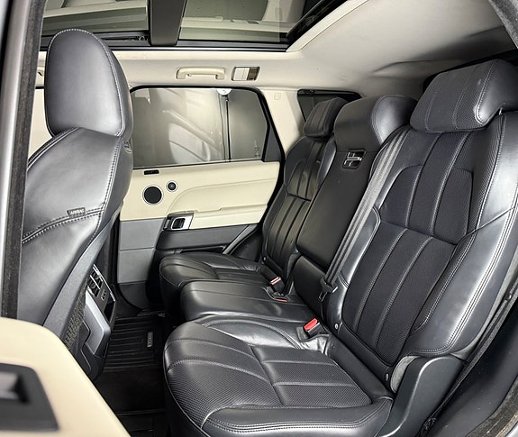 Land Rover Range Rover Sport 12 of 21