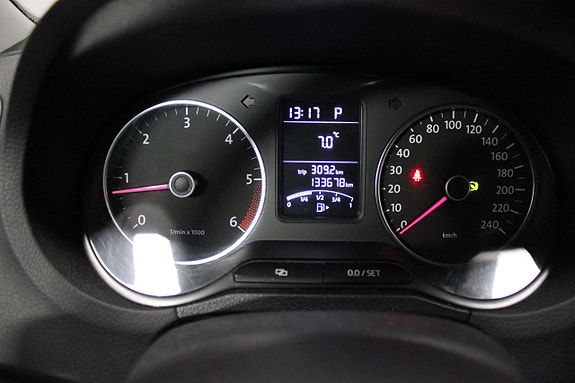 Volkswagen Polo 15 of 20