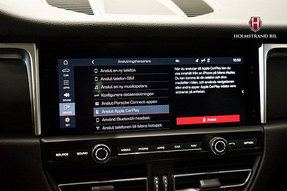 Porsche Macan 22 of 27