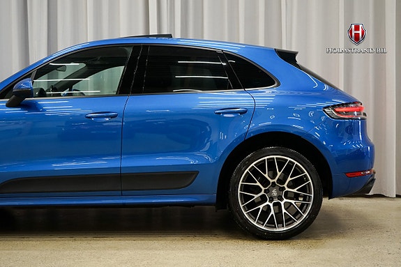 Porsche Macan 8 of 27