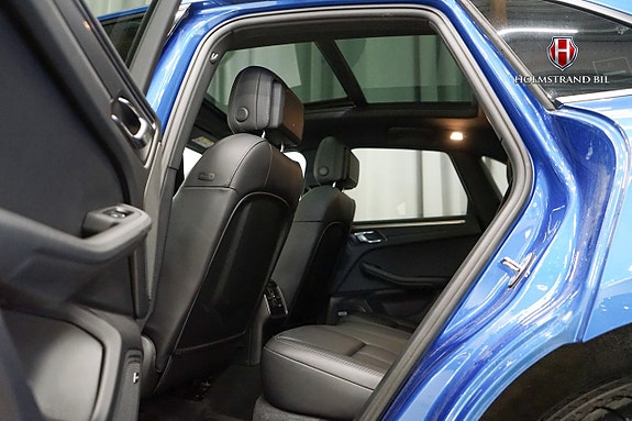 Porsche Macan 15 of 27