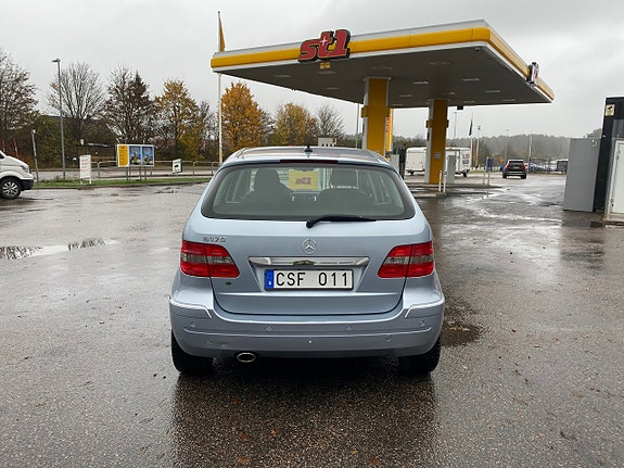 Mercedes-Benz B170 6 of 12