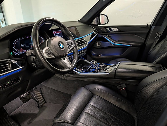 BMW X7 3 of 5