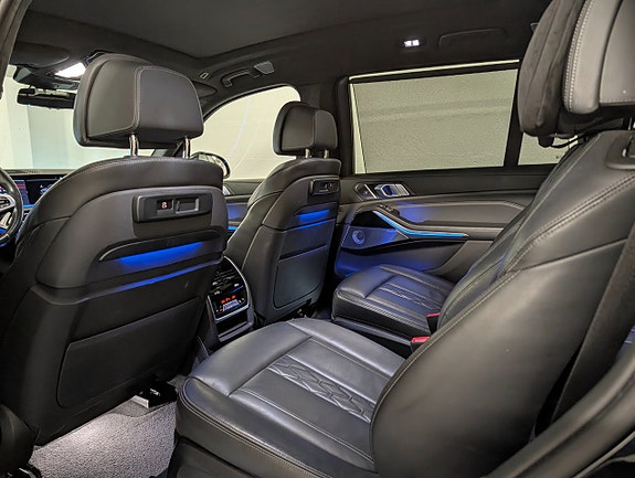BMW X7 11 of 25