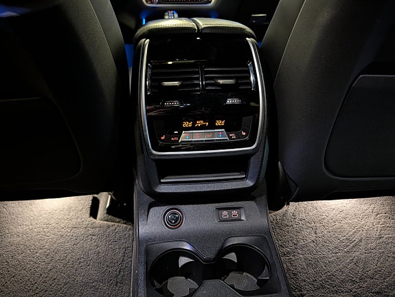 BMW X7 13 of 25