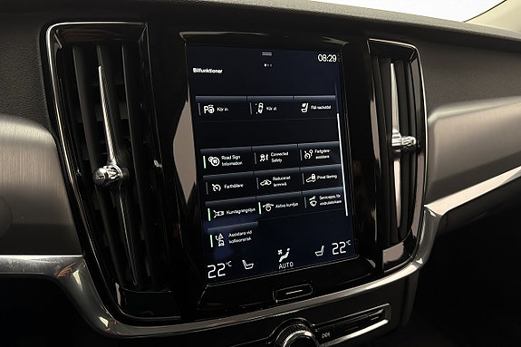 Volvo S90 22 of 30