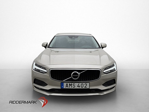 Volvo S90 2 of 5