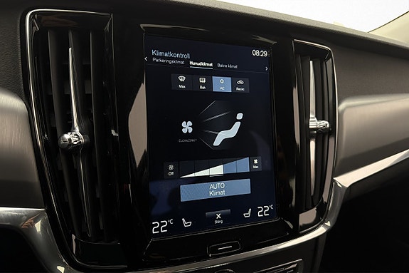 Volvo S90 19 of 30