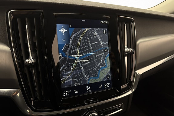 Volvo S90 17 of 30