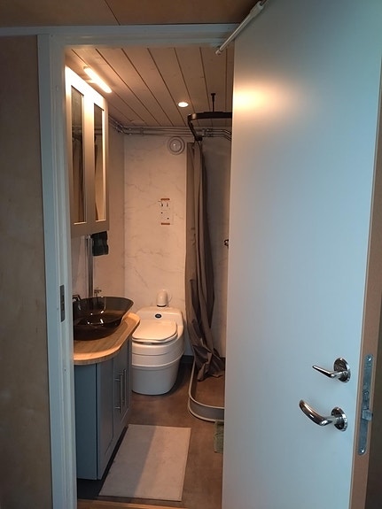 Husbåt för åretruntboende/stadsnära Falun 18 of 30