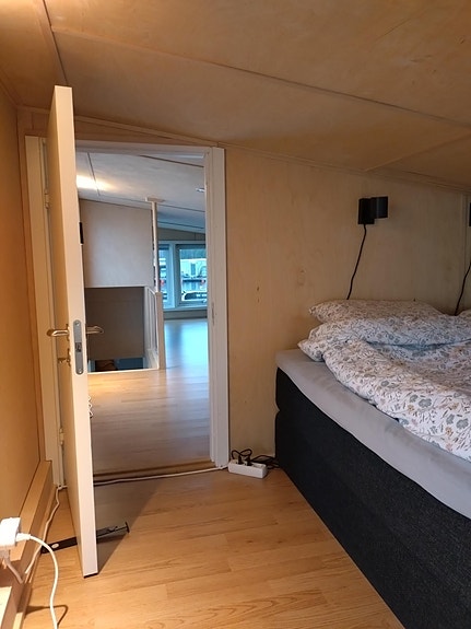 Husbåt för åretruntboende/stadsnära Falun 25 of 30