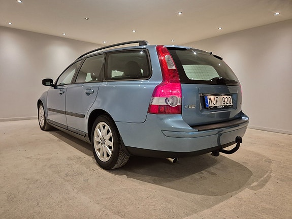Volvo V50 7 of 17