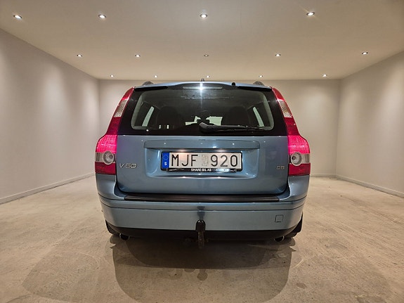 Volvo V50 6 of 17