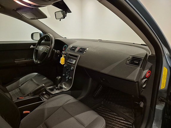 Volvo V50 12 of 17