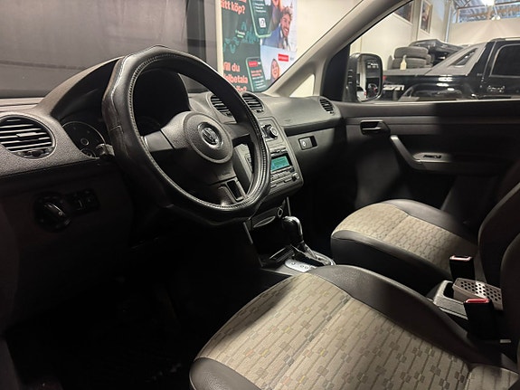 Volkswagen Caddy Maxi 16 of 18