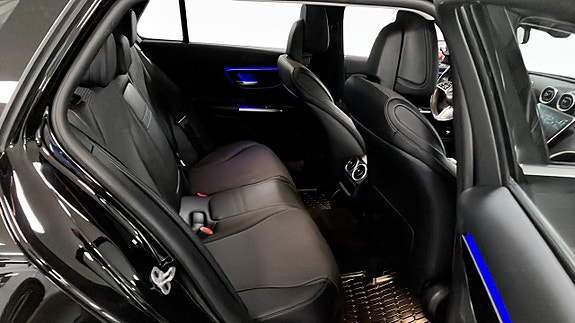 Mercedes-Benz C300 de 5 of 26