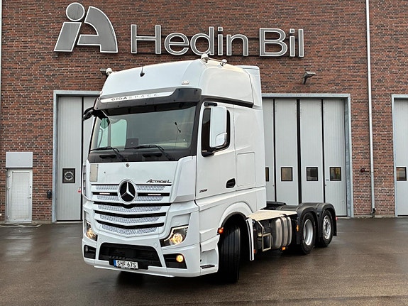 Mercedes-Benz Actros 2551 LS 6x2