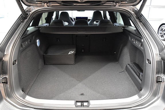 Volkswagen Passat 28 of 28