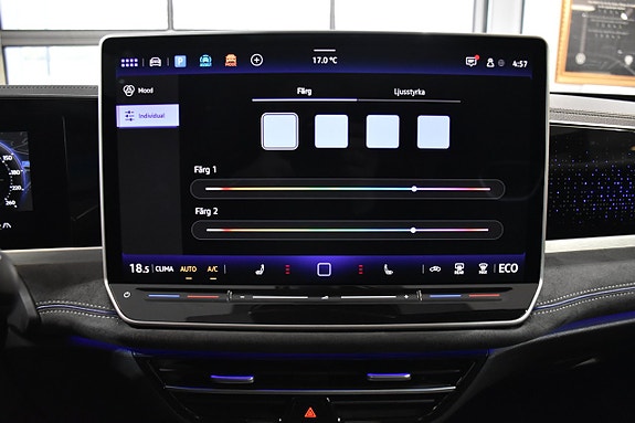 Volkswagen Passat 15 of 28