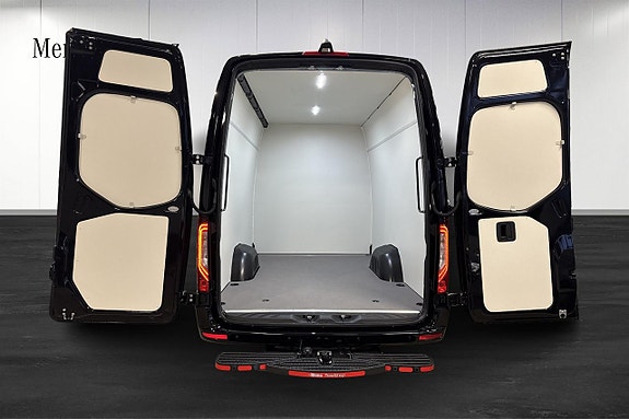Mercedes-Benz Sprinter 319 22 of 27