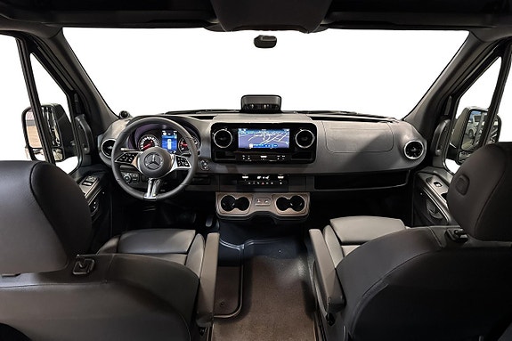 Mercedes-Benz Sprinter 319 15 of 27