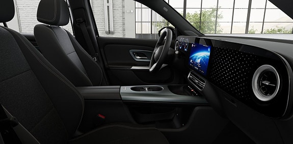 Mercedes-Benz GLB250 7 of 8