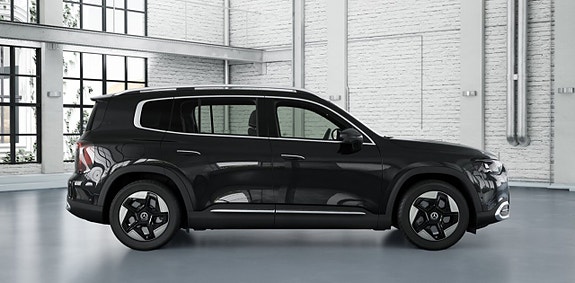 Mercedes-Benz GLB250 2 of 8