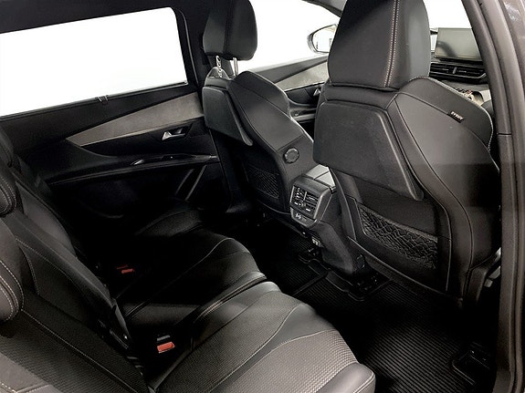 Peugeot 5008 12 of 16